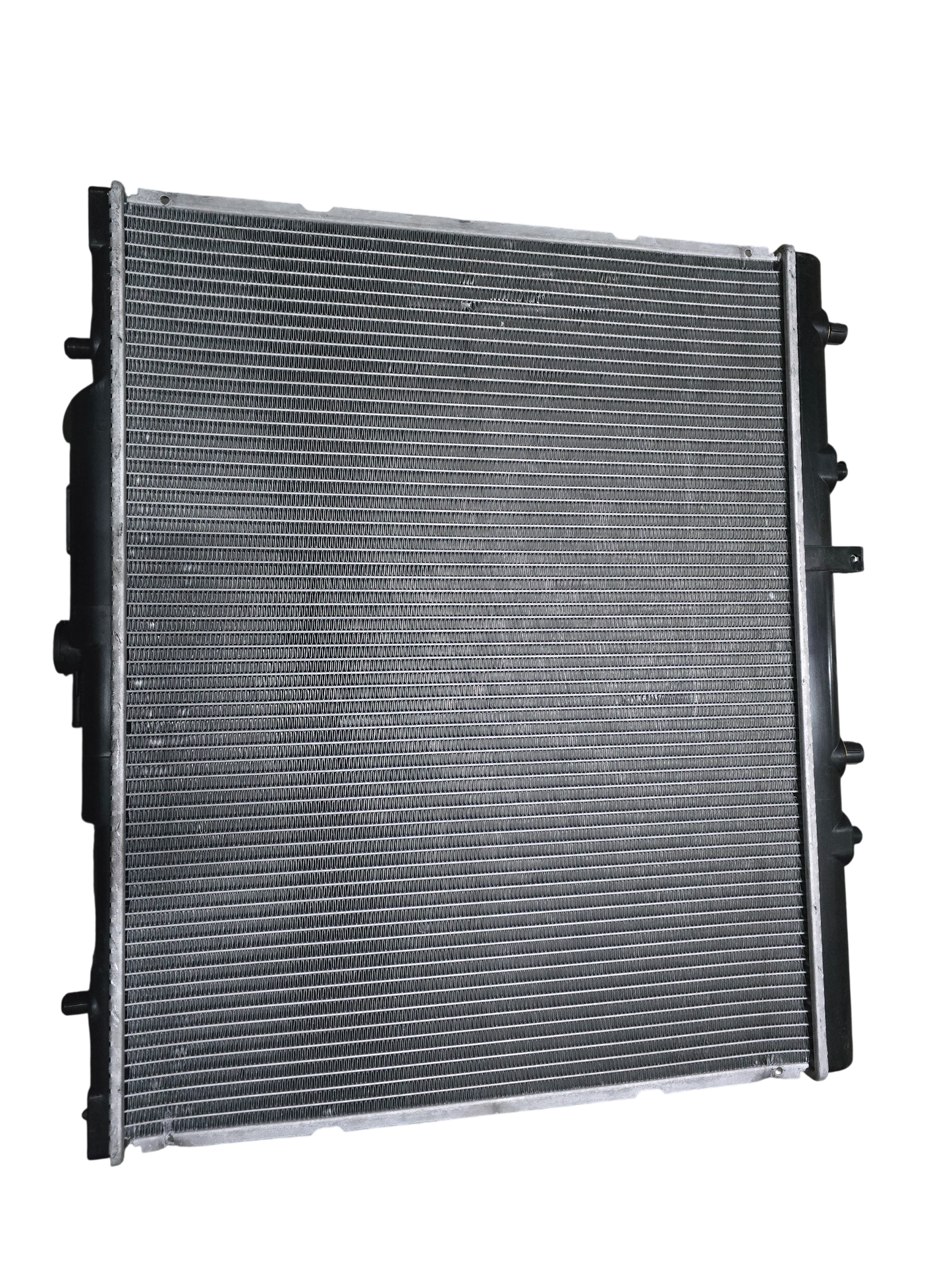 Mitsubishi Triton MK 2.8L Diesel Auto Radiator 26mm 1996–2006 | Kiwami KRA60102