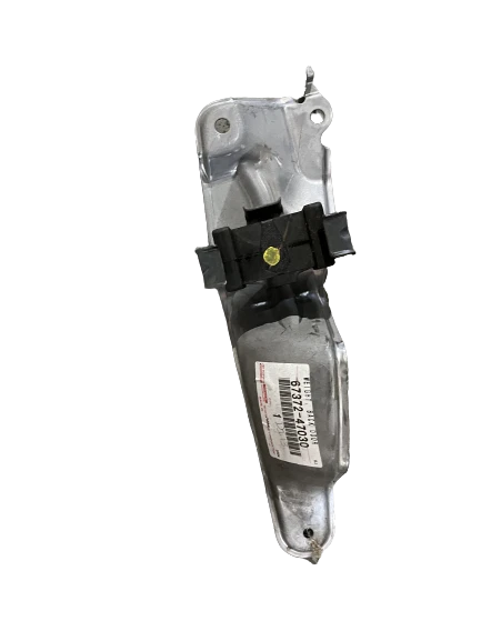 Genuine Toyota 6737247030 Tailgate Weight – Toyota Prius V 2015 Onwards