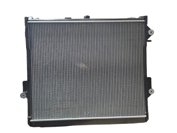 Toyota LandCruiser 200 Series Radiator 2007–2012 Auto 4.7L V8 48mm | KWM KRA20494