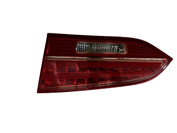 Hyundai Santa Fe Tailgate Light – Right Side | OEM Part 924602W130 (2012–2014)