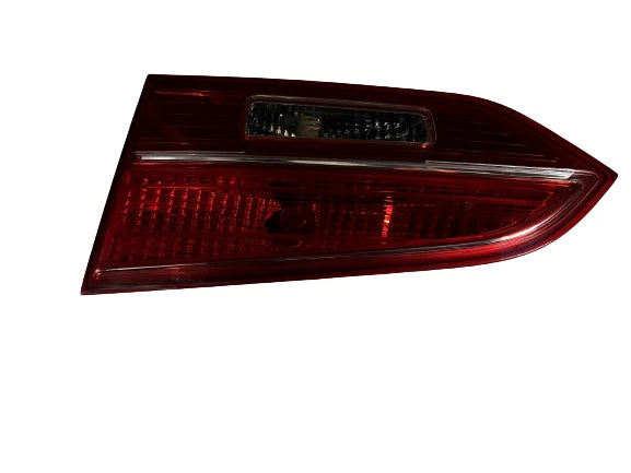 Hyundai Santa Fe Tail Light – Right Side | OEM Part 924062W030 (2012–2014)